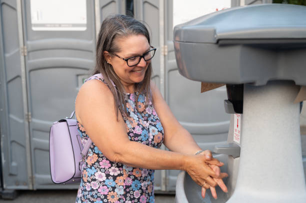 Best Portable sink rental  in Middlebury, IN